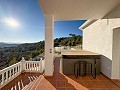 Acogedora Villa con Piscina y Vistas Panoramicas a la Montaña en Petrer in Spanish Fincas