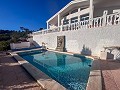 Acogedora Villa con Piscina y Vistas Panoramicas a la Montaña en Petrer in Spanish Fincas