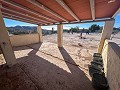 Charmante Villa met Zomerse Keuken en Gastenhuis op 15 Minuten van het Strand in Spanish Fincas