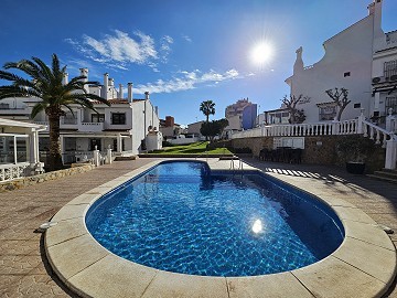 Superbe maison de ville de 3 chambres à vendre à La Mata