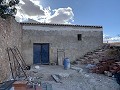 Bodega Reformada con 4 Dormitorios, 3 Baños y Piscina in Spanish Fincas