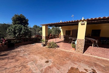 Fabulous Country Home with Private Pool