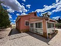 Magnifica villa con piscina en Hondon De Los Frailes in Spanish Fincas