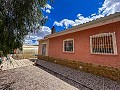 Magnifica villa con piscina en Hondon De Los Frailes in Spanish Fincas