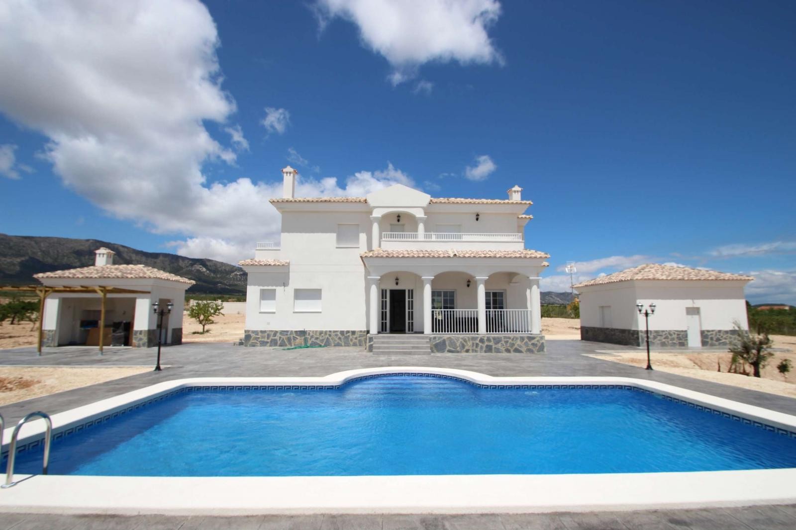 For sale: 4 bedroom house / villa in Pinoso / El Pinós, Costa Blanca