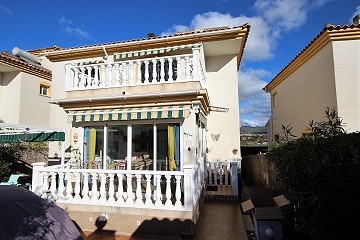 Villa met 4 slaapkamers en 3 badkamers