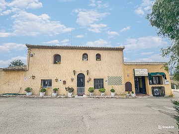 Preciosa casa rústica con piscina y bar