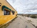 Belle maison rustique avec piscine et bar in Spanish Fincas