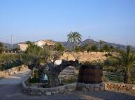 Gran Villa de nueva construcción con piscina in Spanish Fincas