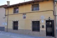 3 casas en una con potencial de B&B in Spanish Fincas