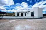 Neubauvilla mit 4 Schlafzimmern und 8m Pool in Spanish Fincas