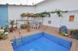 Quirky 3 bed Tardis house with pool, Yecla in Spanish Fincas