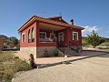 Maravillosa villa con piscina en Yecla in Spanish Fincas