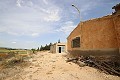 Maison de campagne avec piscine dans un bel endroit in Spanish Fincas