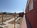 Villa enorme de 4 dormitorios con casa de huéspedes con 4 habitaciones in Spanish Fincas