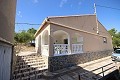 Casa de campo independiente cerca de Monóvar con excelentes vistas in Spanish Fincas