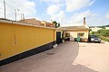 Casa en el pueblo con piscina y vistas en Casas de Señor in Spanish Fincas