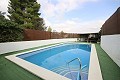 Casa en el pueblo con piscina y vistas en Casas de Señor in Spanish Fincas