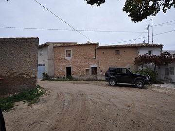 Cave house restoration project close to Jumilla