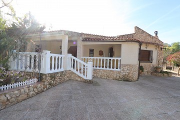 6 Bedroom Villa in Yecla