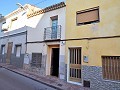 Maison de ville à restaurer à Salinas près de Sax in Spanish Fincas