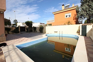 Herenhuis Santa Elena te koop in Monovar, Alicante