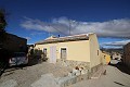 Maison de village à Casas del Señor avec cour et cuisine extérieure in Spanish Fincas