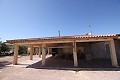 Villa 4 chambres 3 salles de bain avec garage et jardin avec salle pour une piscine in Spanish Fincas