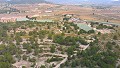 Großes Landhaus mit Marmorgeschäft und Weinplantage in Spanish Fincas