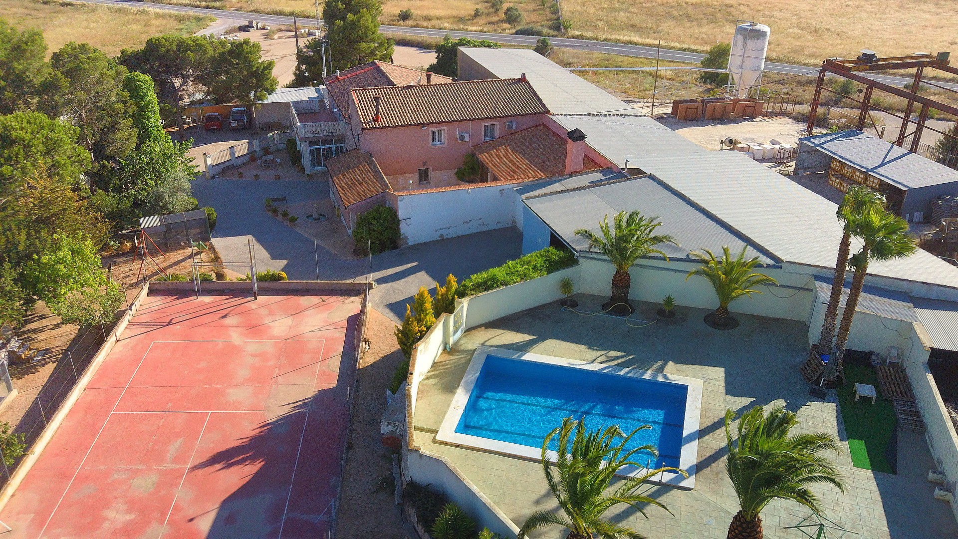 6 bedroom commercial property for sale in Monóvar, Costa Blanca