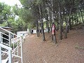 Gran casa rústica en un parque nacional con techo de pizarra. in Spanish Fincas