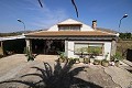 Detached Villa close to town in Caudete in Spanish Fincas