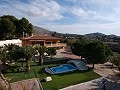 Large Detached Villa with a pool close to town in Elda-Petrer in Spanish Fincas