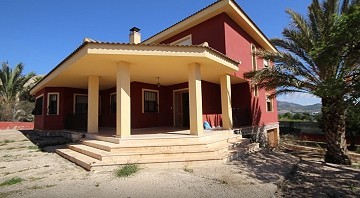 Mooie villa in de stad in Salinas, Alicante