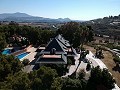 Superbe villa individuelle avec une deuxième maison, à distance de marche de Monovar in Spanish Fincas