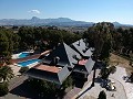 Superbe villa individuelle avec une deuxième maison, à distance de marche de Monovar in Spanish Fincas