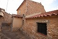 Casa de Pueblo con jardín en Barbarroja in Spanish Fincas