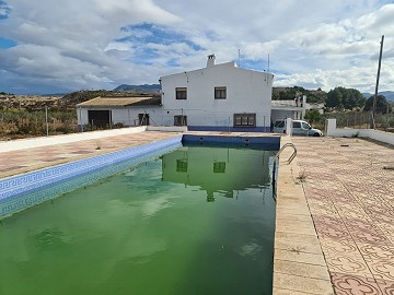 Gran Casa de Campo con Piscina de 120m2