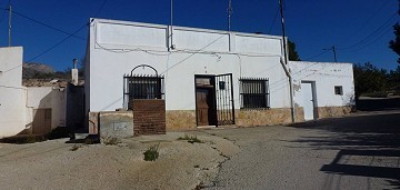 Casa cueva de 3 dormitorios