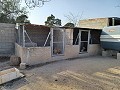 Maison de village de 8 chambres et 2 salles de bain avec écuries et chenils in Spanish Fincas