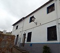 Lovely 4 Bed Townhouse in Ayora centre in Spanish Fincas