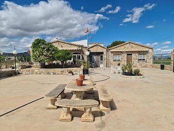 Grande maison de campagne de 5 chambres avec piscine