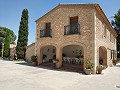 Belle Finca Spacieuse avec 9 Chambres, 3 Salles de Bain et Grande Piscine in Spanish Fincas