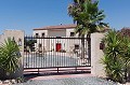 Atemberaubende Villa mit 7 Schlafzimmern und Pool in Barbarroja in Spanish Fincas