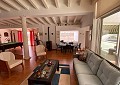 Prachtige villa met 3 slaapkamers en 3 badkamers in Sax in Spanish Fincas