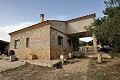 Maison de campagne de 3 chambres sur un grand terrain in Spanish Fincas