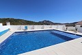 Impresionante casa grande con 2da casa más piscina y garajes in Spanish Fincas