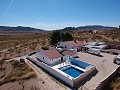 Impressionnante grande maison avec 2ème maison plus piscine et garages in Spanish Fincas