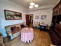 Corner apartment on the first floor in Monovar, Alicante in Spanish Fincas