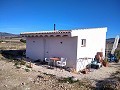 Terreno edificable con casita in Spanish Fincas